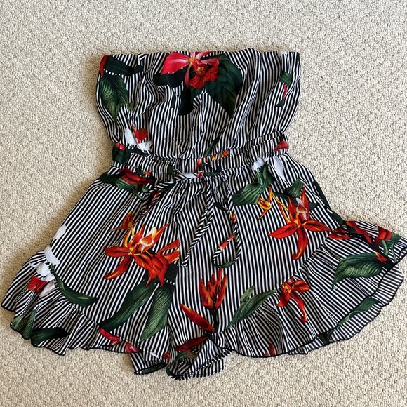 Zaful Strapless Romper - Picture 1 of 4